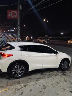 إنفينيتي QX30